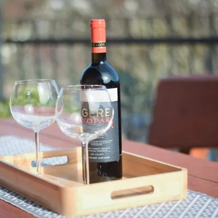 Marco Art For 1- 8 Persons 3*