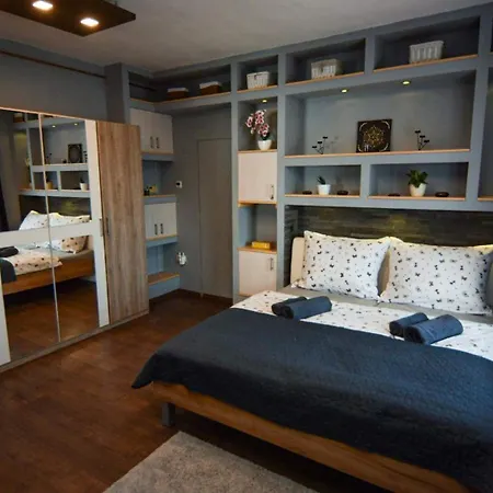 Affittacamere Marco Art For 1- 8 Persons