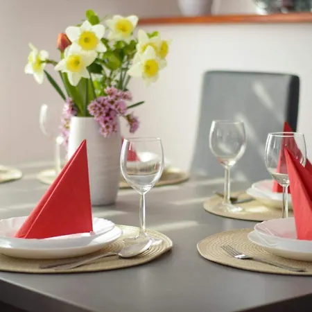 Marco Art Vendeghaz Jakuzzi, Sauna - 2025 Nyartol - From Summer 2025