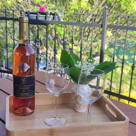 Marco Art Vendeghaz Jakuzzi, Sauna - 2025 Nyartol - From Summer 2025 招待所