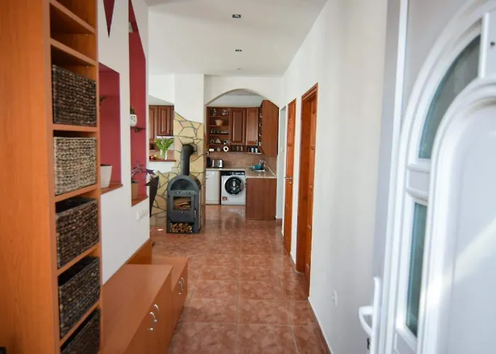 Marco Art For 1- 8 Persons Marko