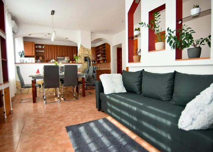 Marco Art Vendeghaz Jakuzzi, Sauna - 2025 Nyartol - From Summer 2025 3*