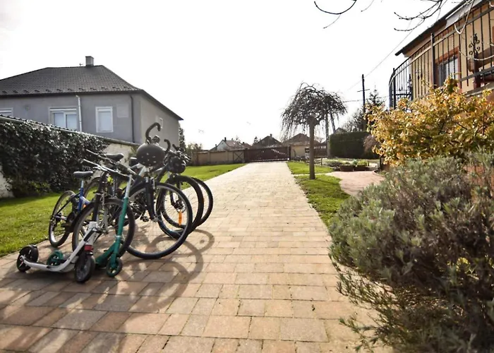 ゲストハウス Marco Art Vendeghaz Jakuzzi, Sauna - 2025 Nyartol - From Summer 2025 Marko